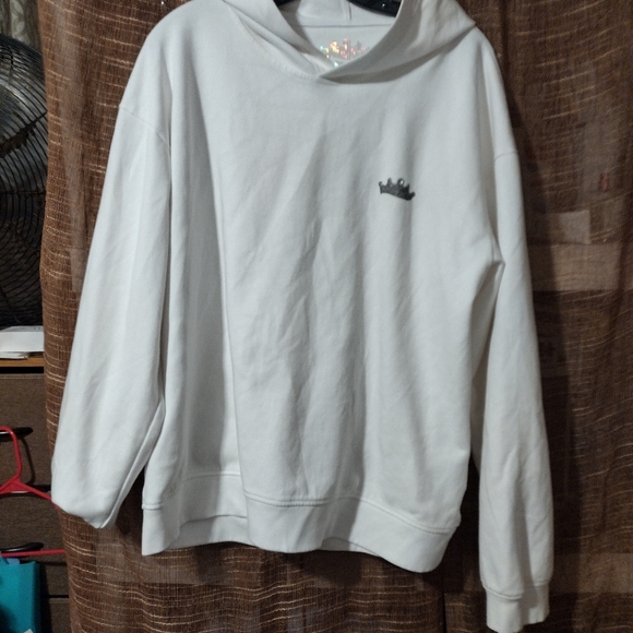 Blinged out hoodie - Picture 8 of 8